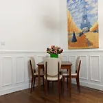 Private Acces To The Flat. Charming Parisian. Penzion 4*