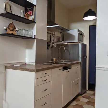 Private Acces To The Flat. Charming Parisian. 4* 巴黎