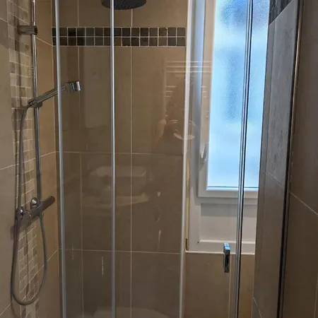 Private Acces To The Flat. Charming Parisian. 4* 巴黎